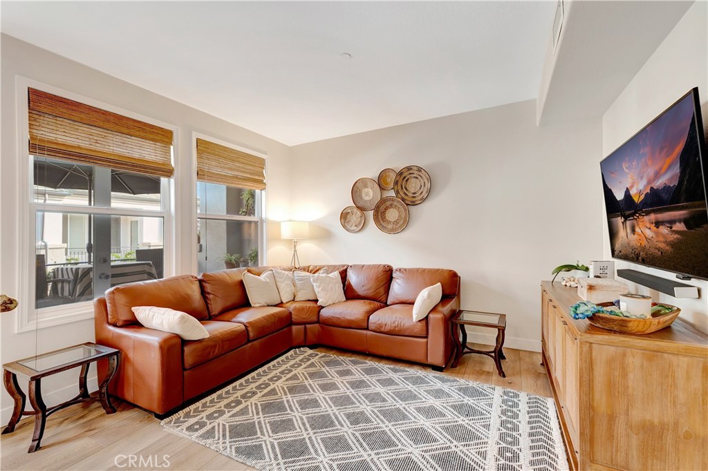 MLS #OC25259241 image #11