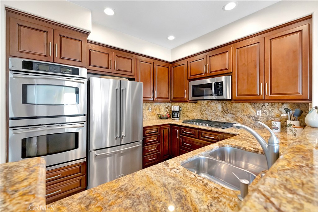 MLS #OC25259241 image #20