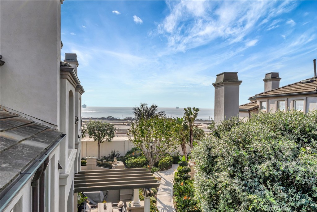 MLS #OC25259241 image #48