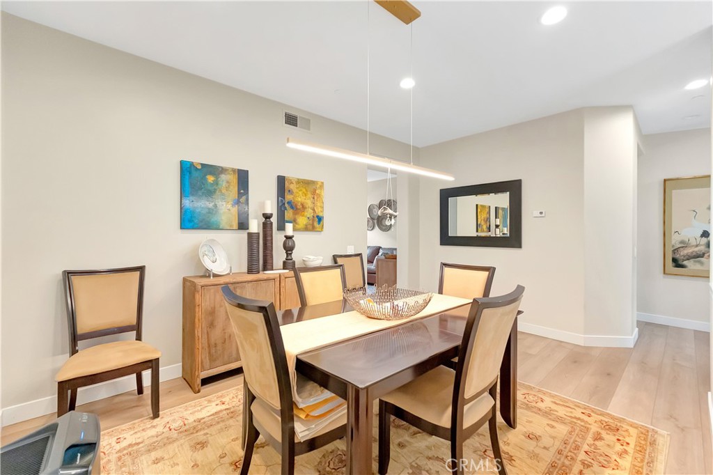 MLS #OC25259241 image #9