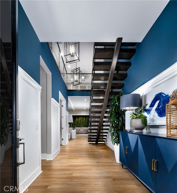 MLS #OC25259303 image #2