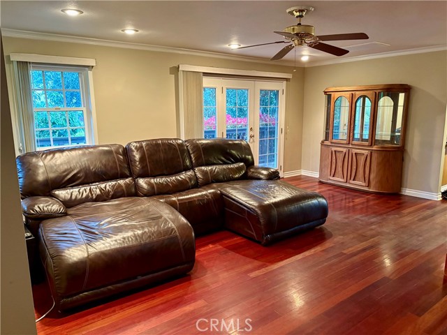 MLS #OC25259306 image #23