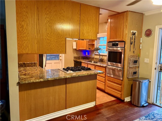 MLS #OC25259306 image #6