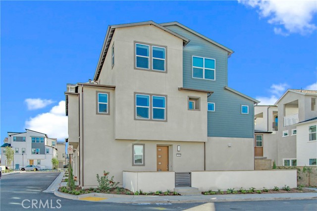 MLS #OC25259426 image #1