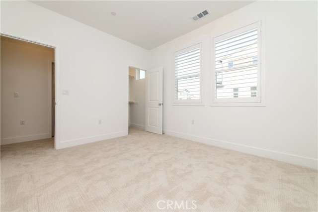 MLS #OC25259426 image #15