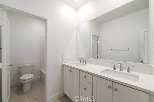 MLS #OC25259426 image #18