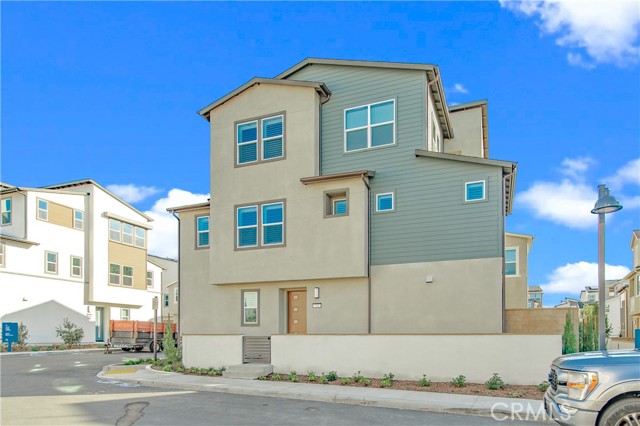 MLS #OC25259426 image #2