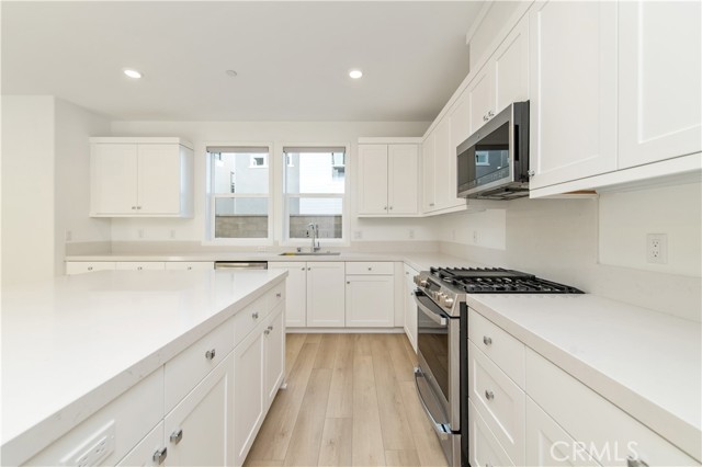 MLS #OC25259426 image #8