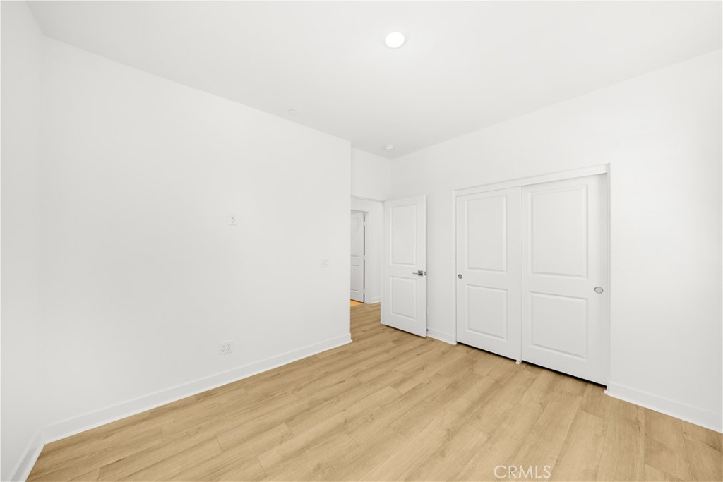 MLS #OC25259442 image #11