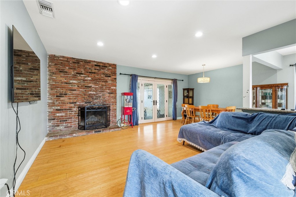 MLS #OC25259538 image #6