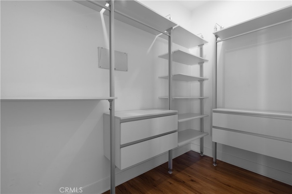 MLS #OC25259543 image #12