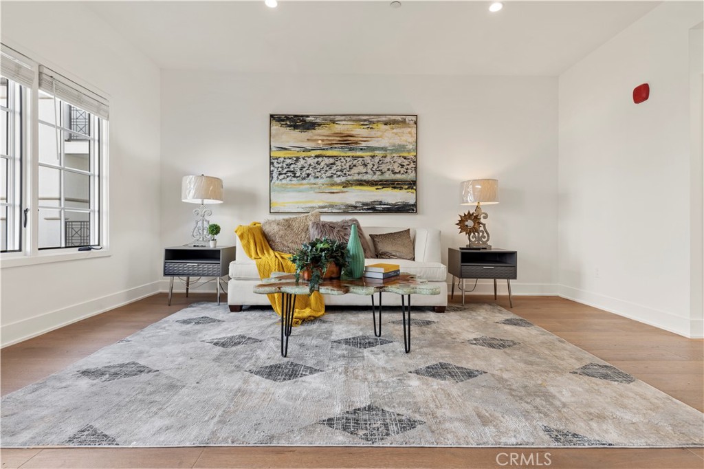 MLS #OC25259543 image #2