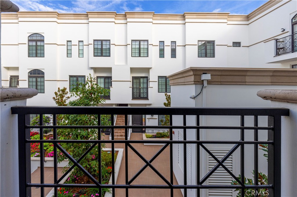 MLS #OC25259543 image #23