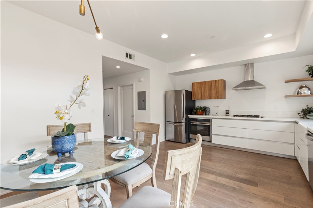 MLS #OC25259543 image #25