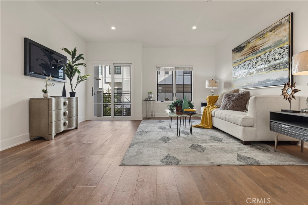 MLS #OC25259543 image #3