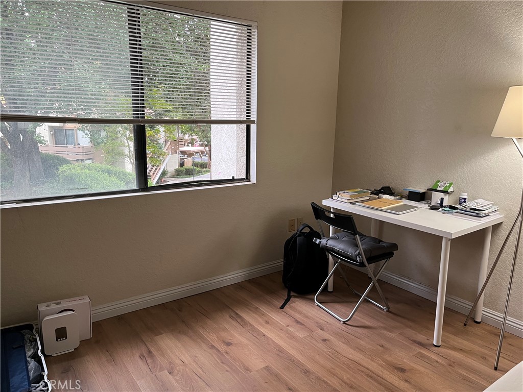 MLS #OC25259575 image #13