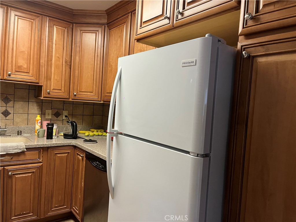 MLS #OC25259575 image #4