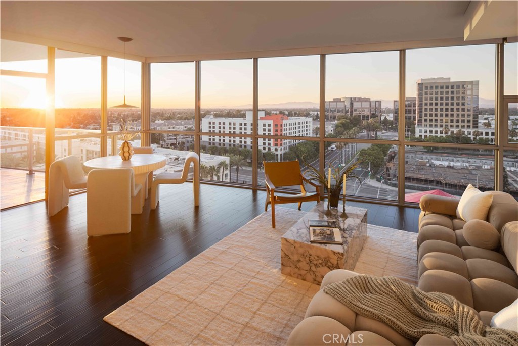 MLS #OC25259599 image #1