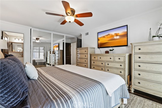 MLS #OC25259646 image #17