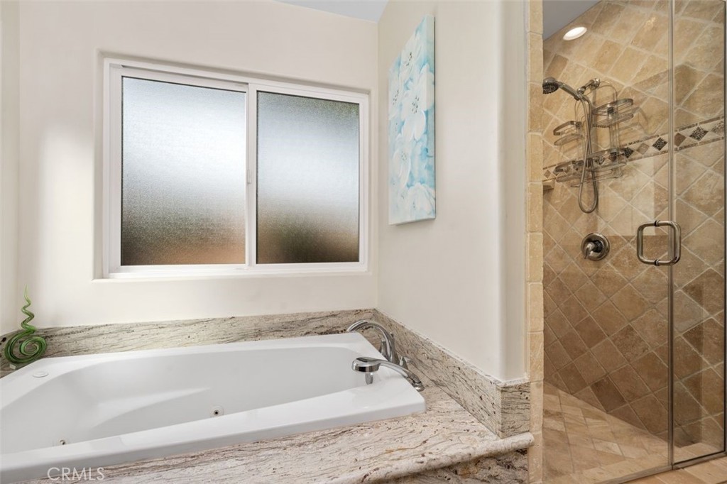 MLS #OC25259647 image #25