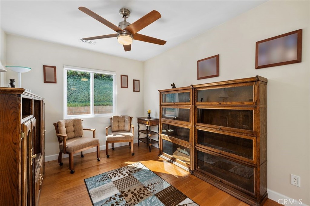 MLS #OC25259647 image #30