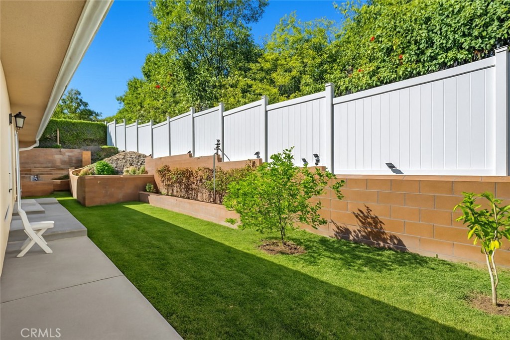 MLS #OC25259647 image #32