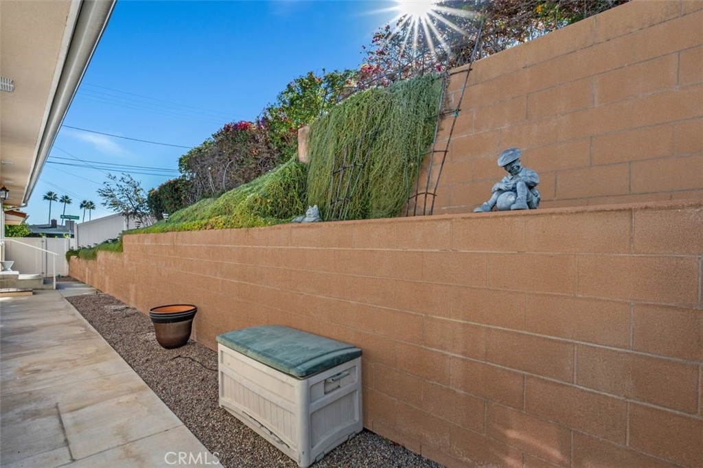 MLS #OC25259647 image #33