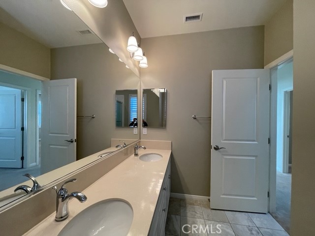 MLS #OC25259680 image #5