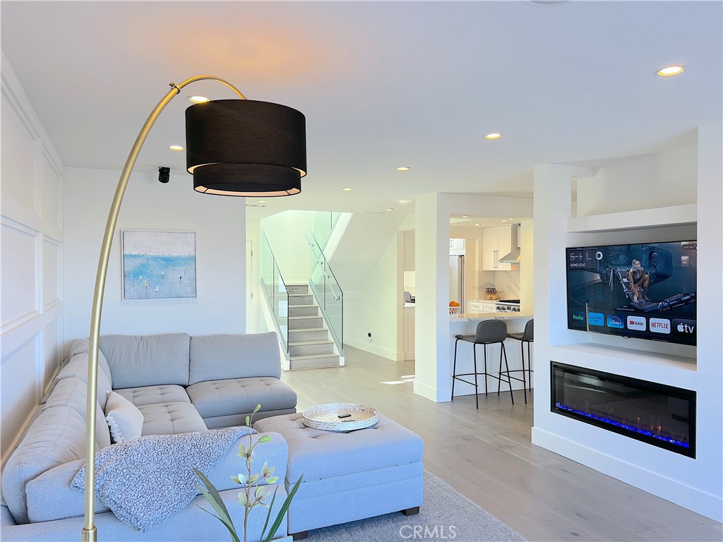 MLS #OC25259682 image #14