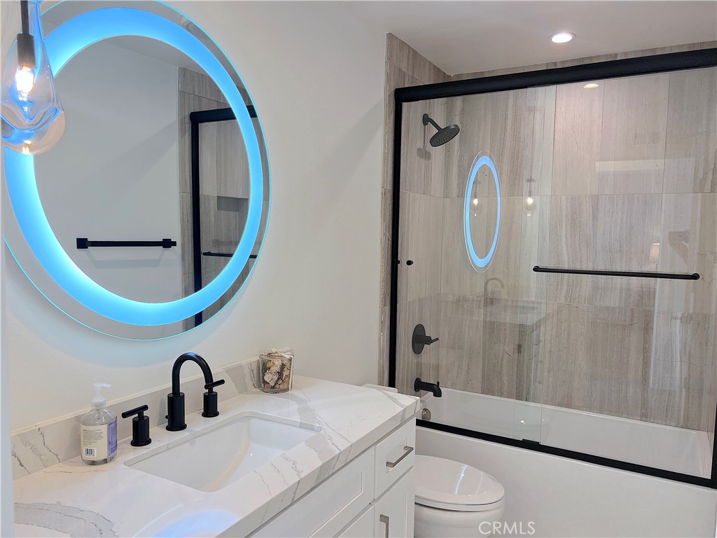 MLS #OC25259682 image #45