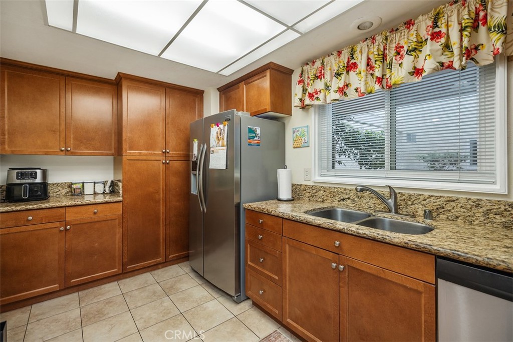 MLS #OC25259713 image #13