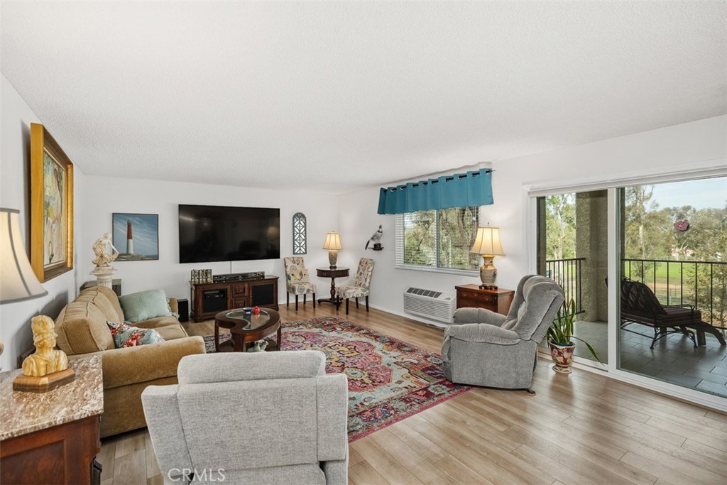 MLS #OC25259713 image #6