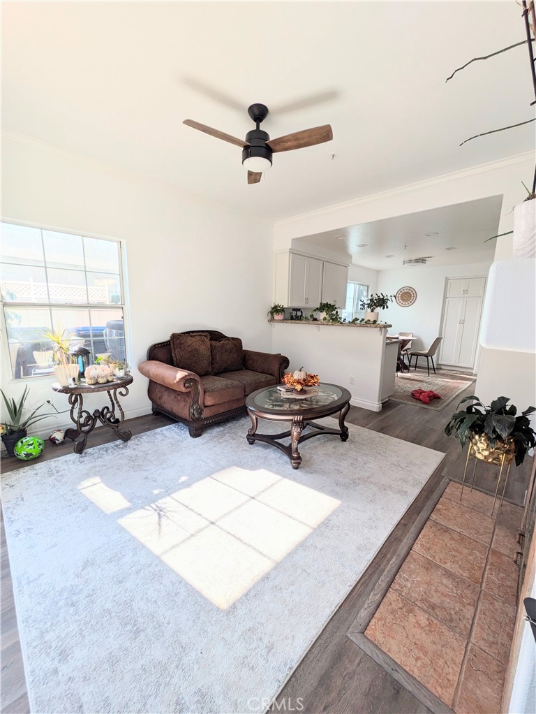 MLS #OC25259715 image #4