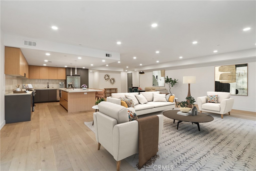 MLS #OC25259730 image #1