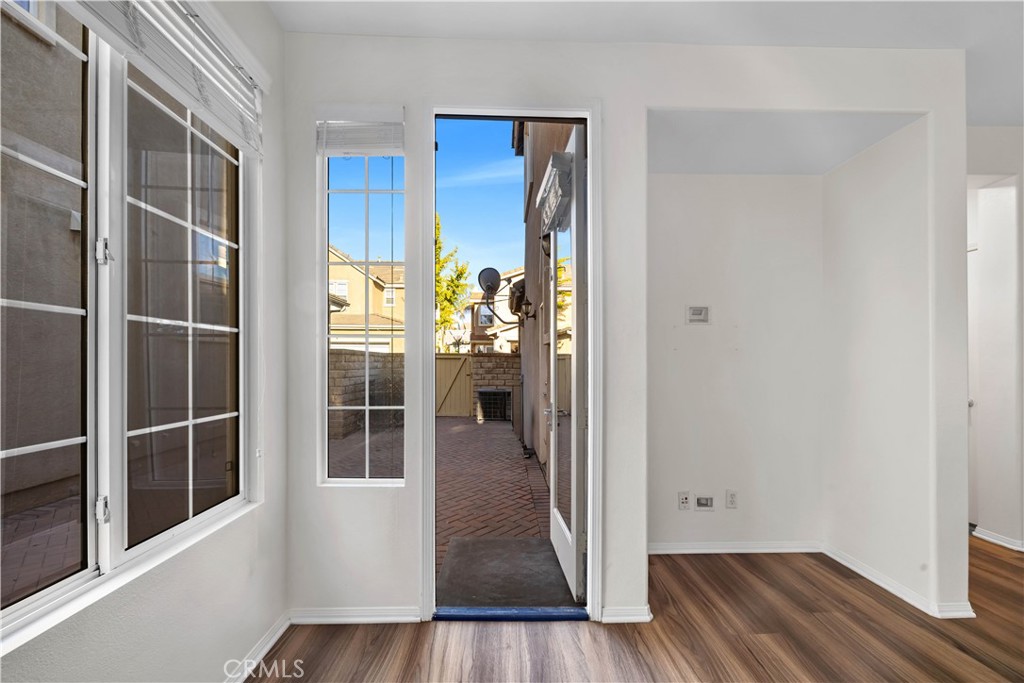 MLS #OC25259735 image #10