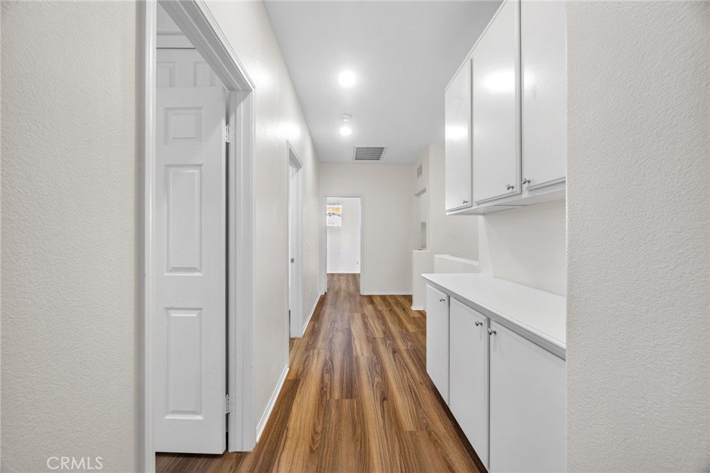 MLS #OC25259735 image #25