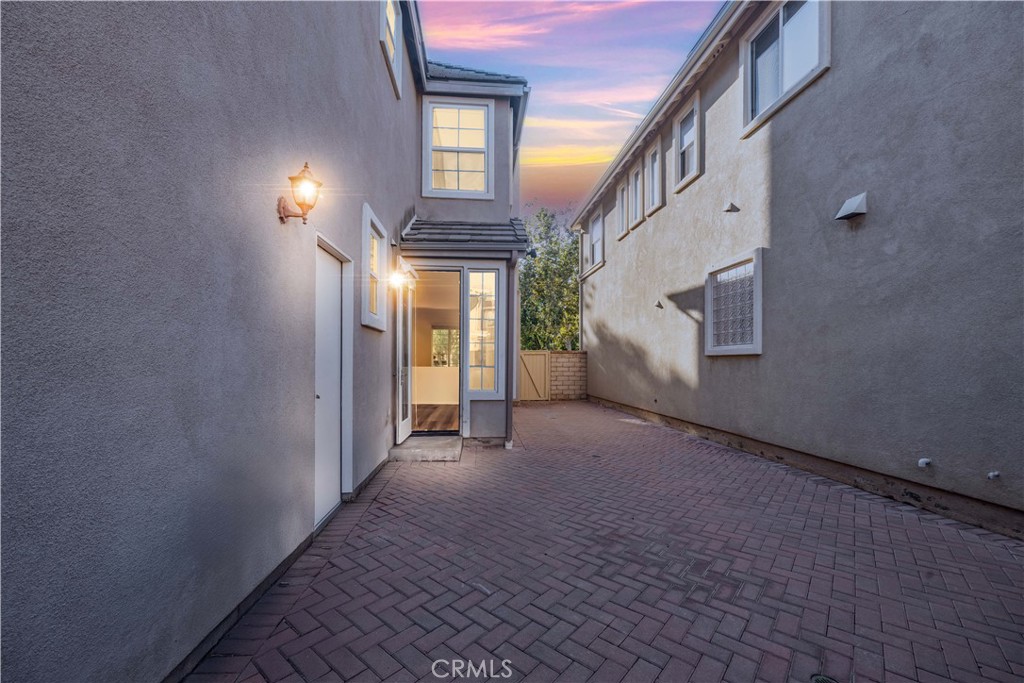 MLS #OC25259735 image #30