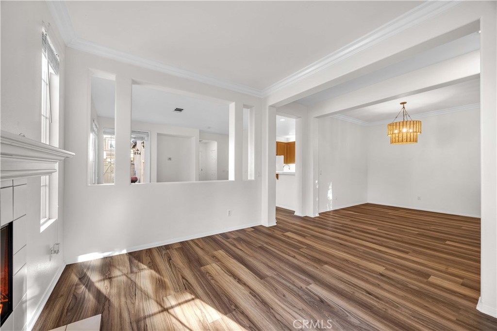 MLS #OC25259735 image #5