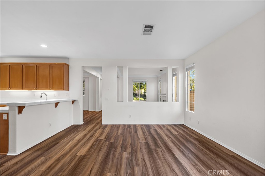 MLS #OC25259735 image #6