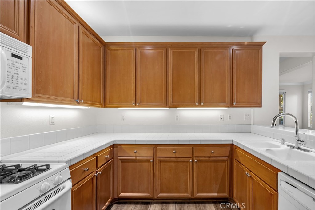 MLS #OC25259735 image #7