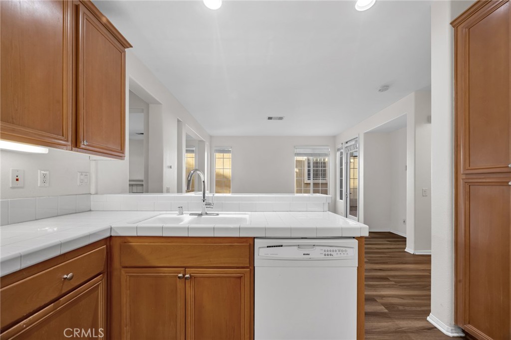 MLS #OC25259735 image #8