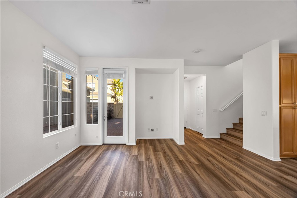 MLS #OC25259735 image #9