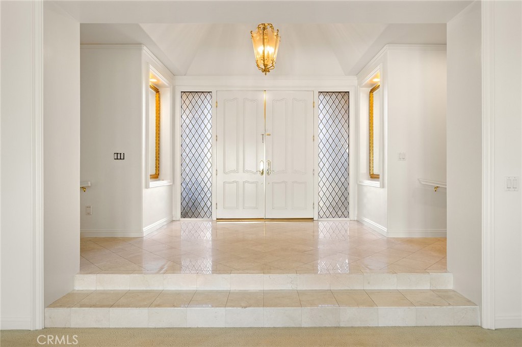 MLS #OC25259758 image #2