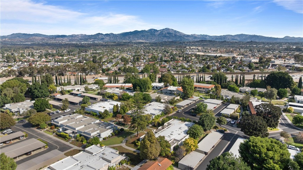 MLS #OC25259768 image #37