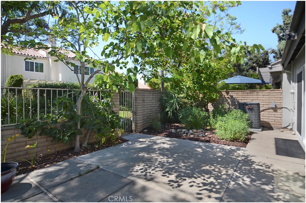 MLS #OC25259805 image #16