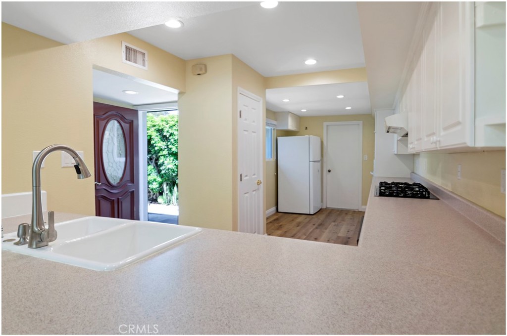 MLS #OC25259805 image #5