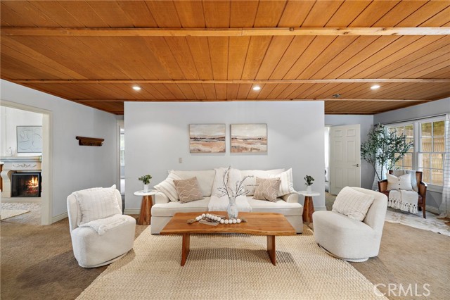 MLS #OC25259849 image #10