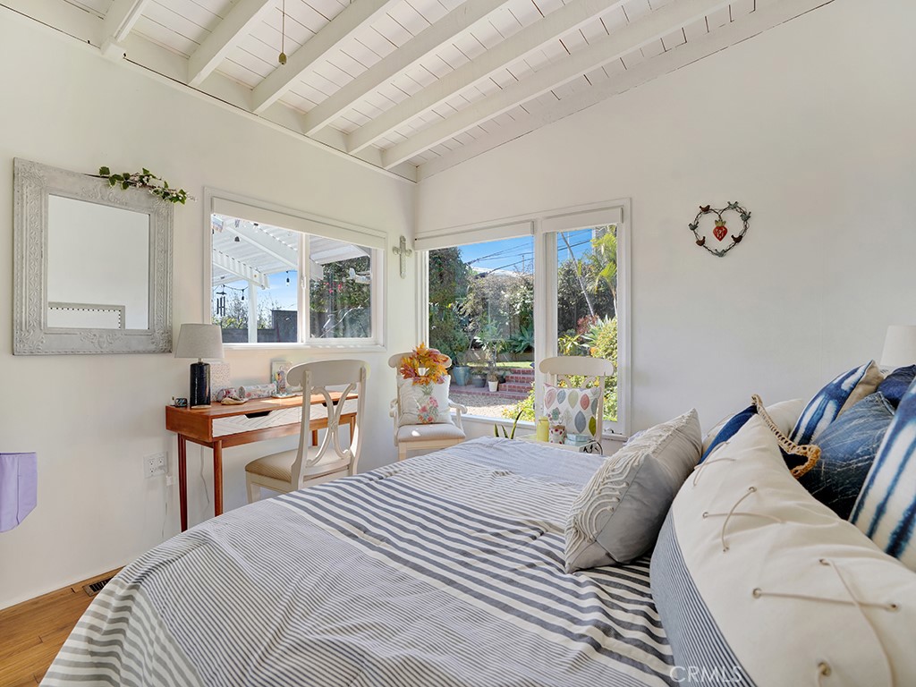 MLS #OC25259854 image #16