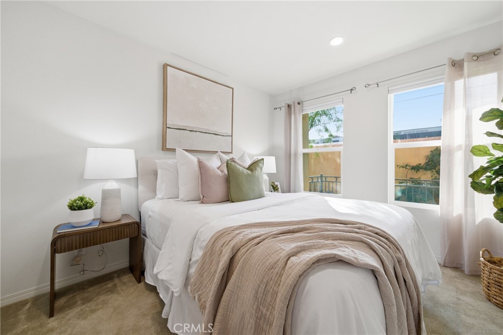 MLS #OC25259913 image #4