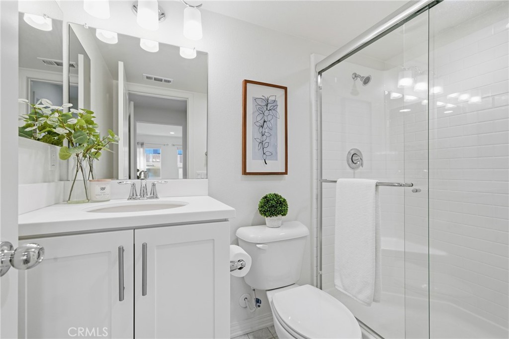 MLS #OC25259913 image #6